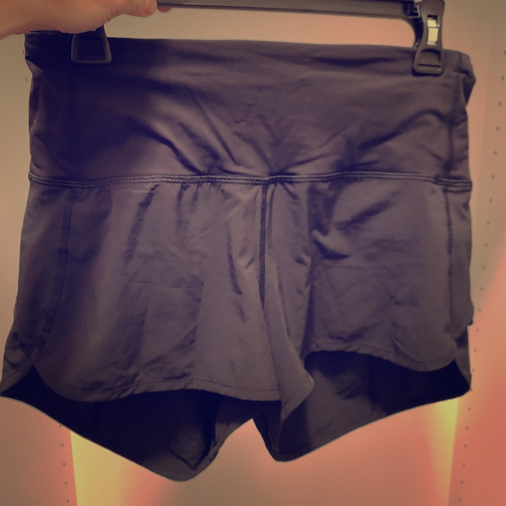 Lululemon like new high rise speed shorts size 6